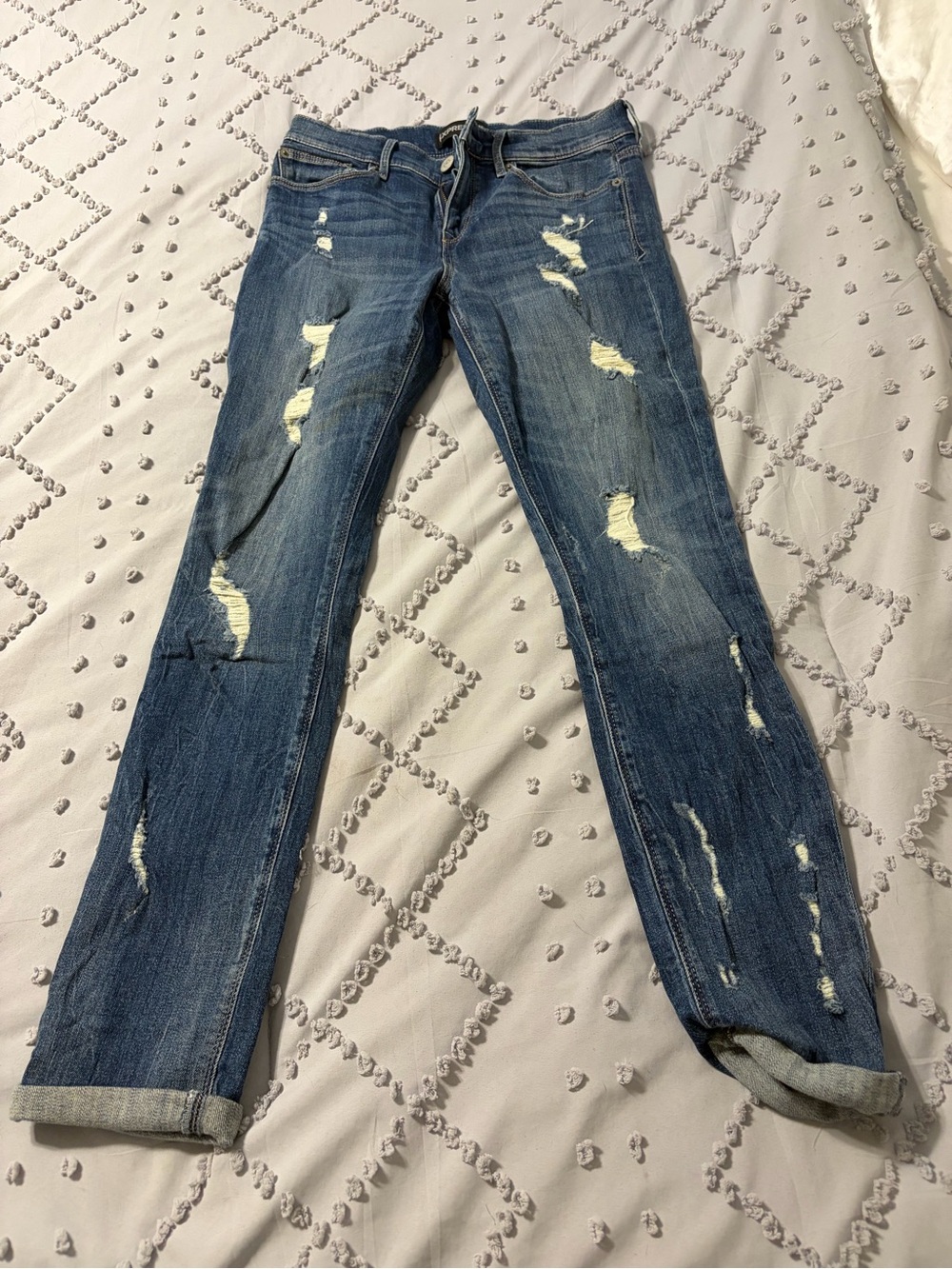 Express Women's Ripped Straight Leg Jeans - Medium Blue